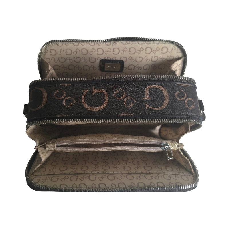 Small Crossbody bag with zipper closure - Imagen 3